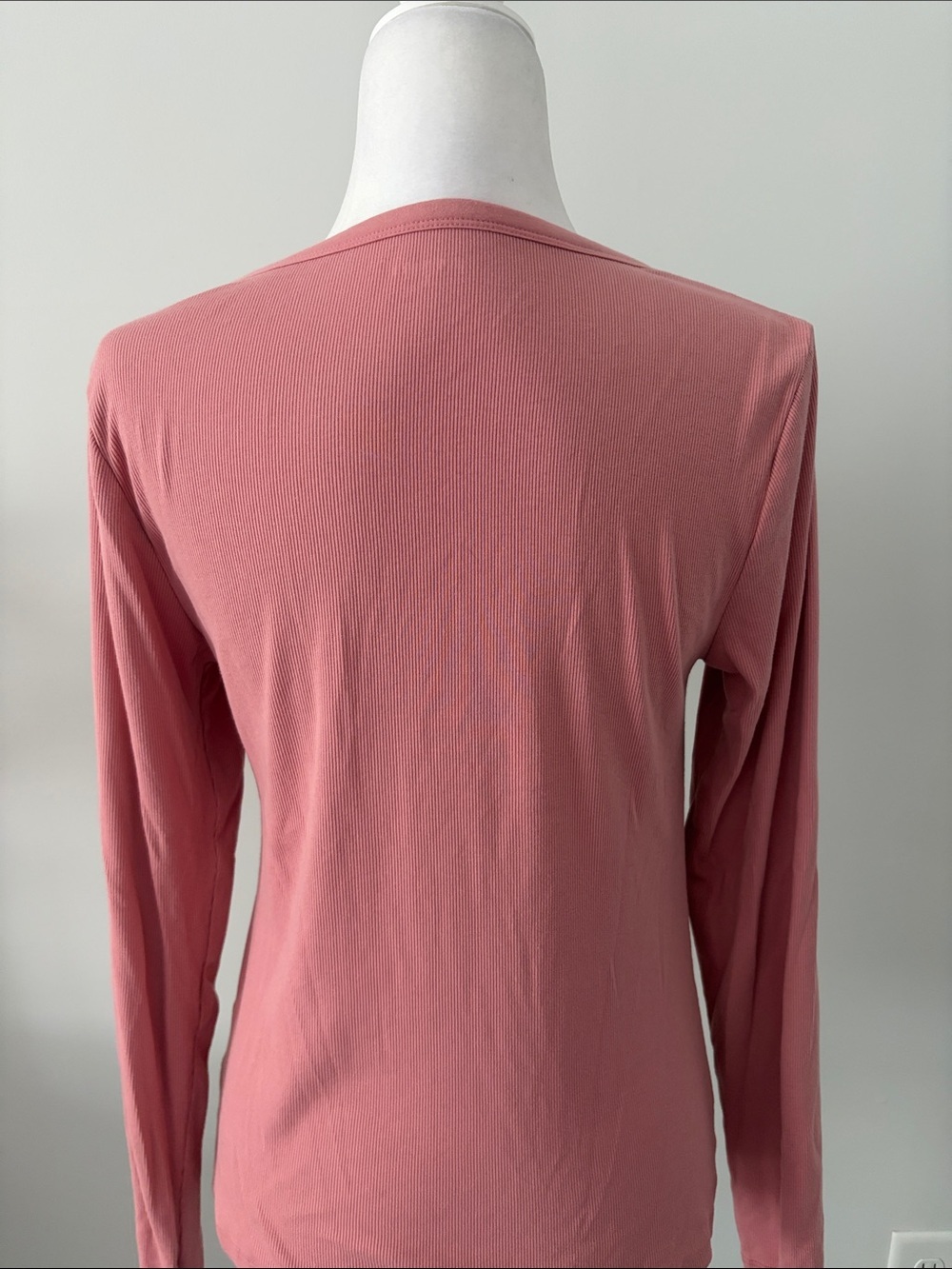 Old Navy Dusty Rose Long Sleeve Scoop Neck Henley - Picture 3 of 3